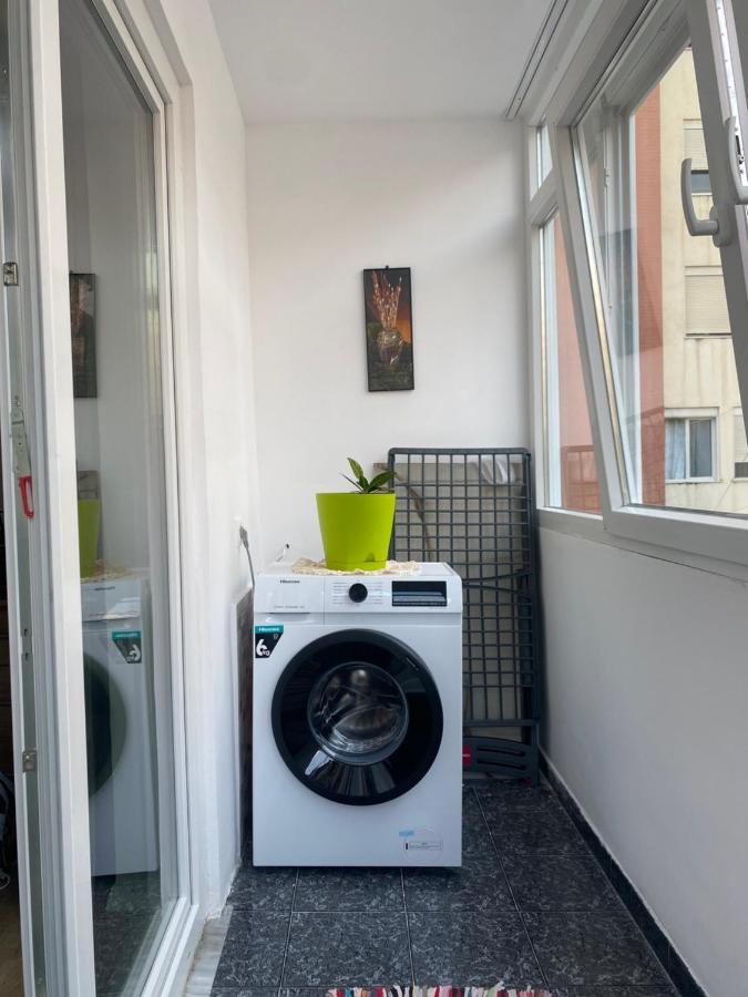 Central Welcoming Apartment In Tirana Extérieur photo