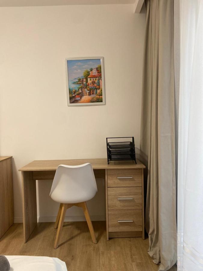 Central Welcoming Apartment In Tirana Extérieur photo